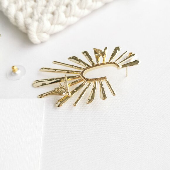 Authentic Kendra Scott Melody Gold Hoop Earrings - Picture 4 of 4